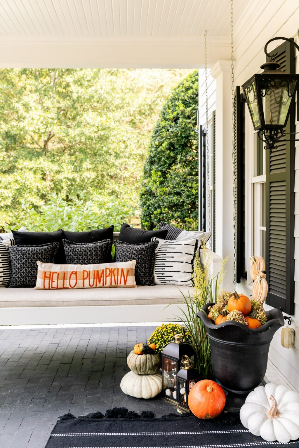 Maintaining Curb Appeal in the&nbsp;Fall
